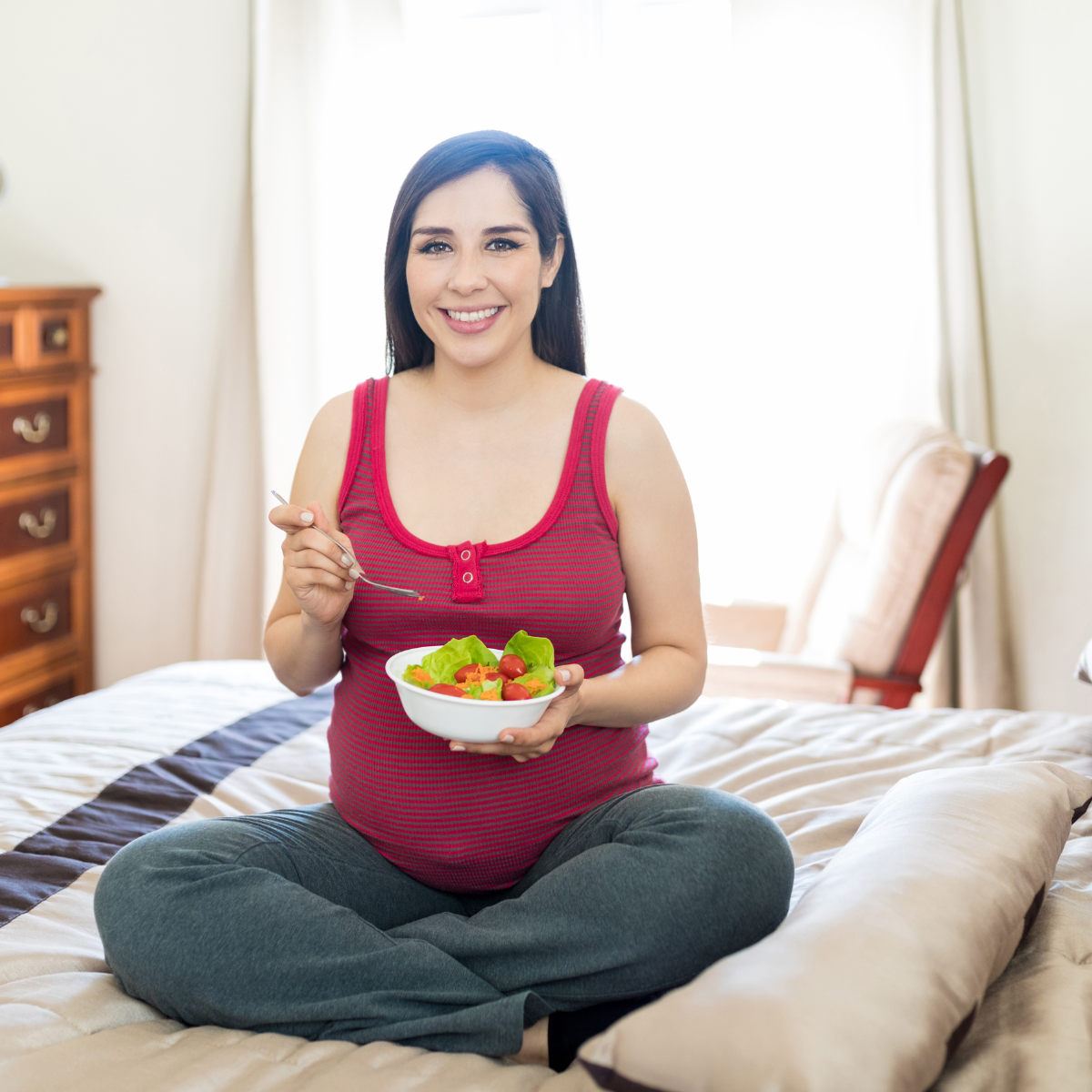 A healthy pregnancy diet with a variety of fruits, vegetables, lean proteins, and whole grains for essential nutrition.